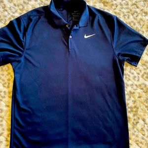 Nike Men’s DriFit Medium